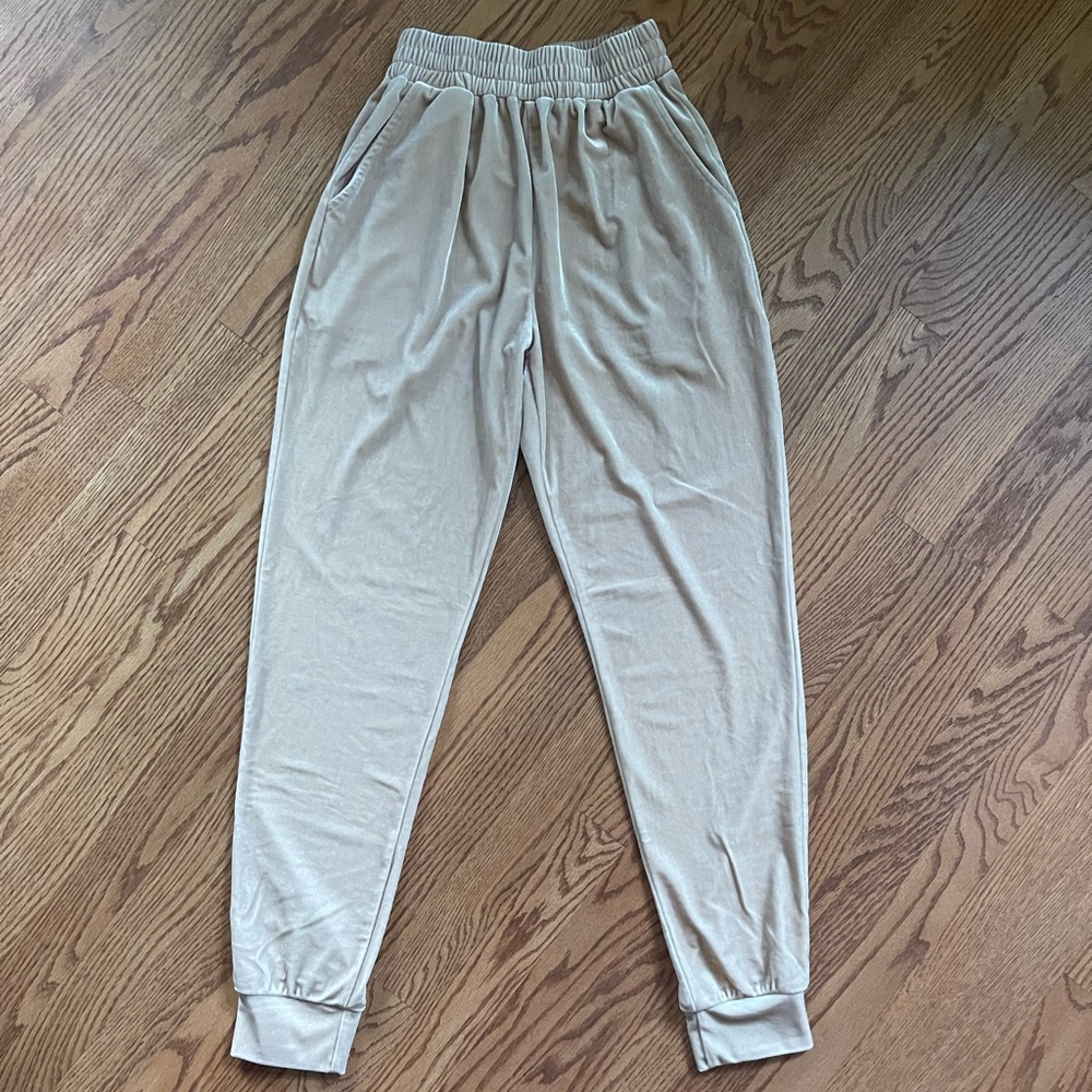 Velvet Joggers with pockets